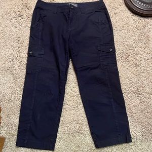 Eddie Bauer Cropped Pants - 8